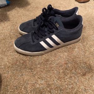 Adidas suede 5.5